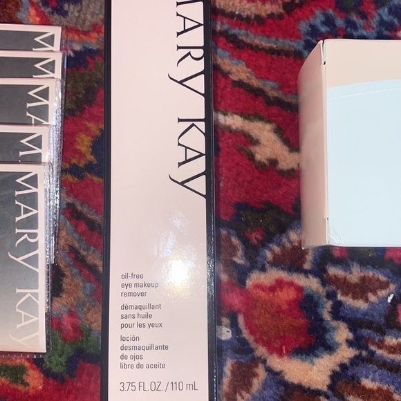 NIB Retired MARY KAY MK Signature TimeWise Makeup Eye Remover Powder Eye Cream - Picture 8 of 9